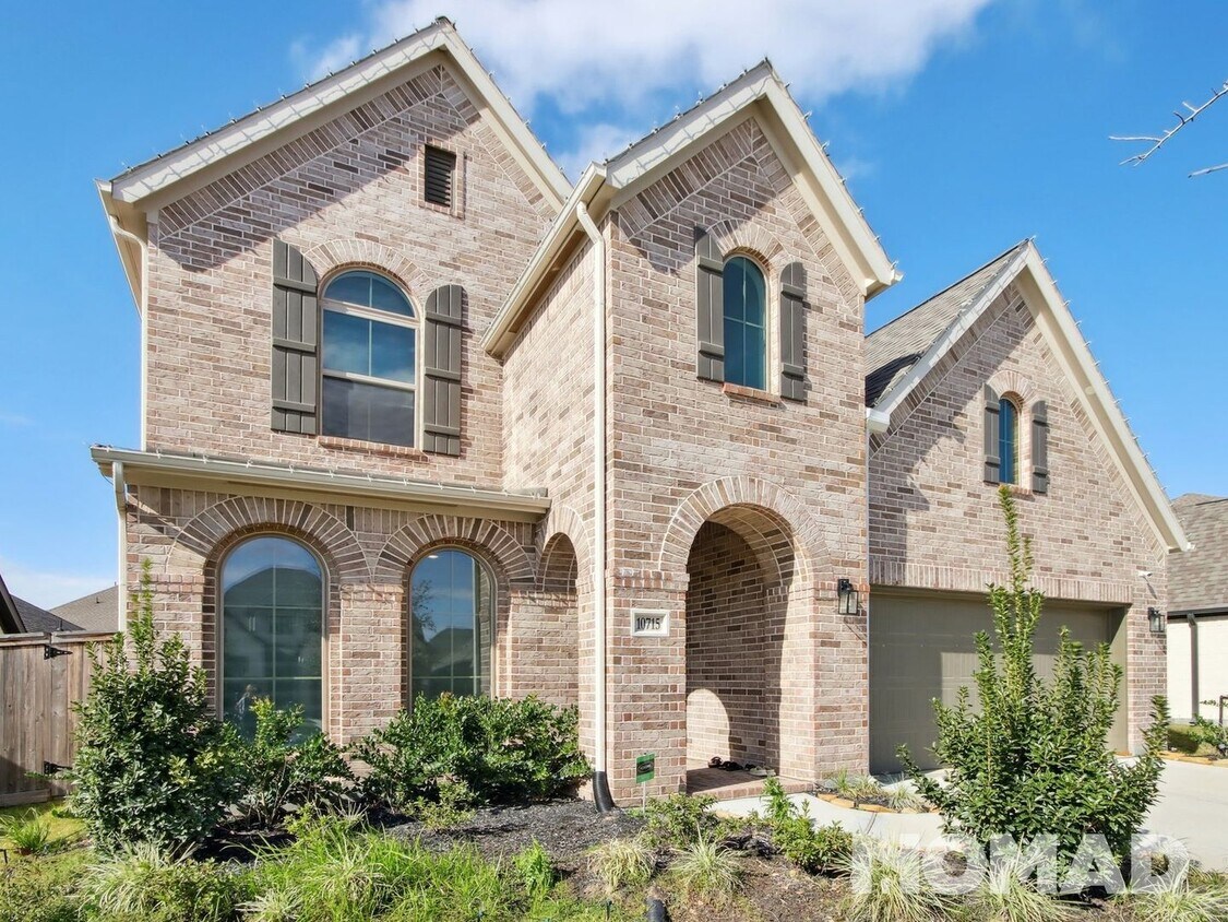 Primary Photo - 4 Bedroom Single Family Home in Richmond
