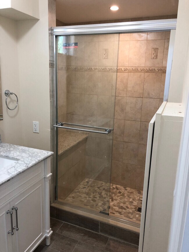 Ducha - 34 W Spring Ave