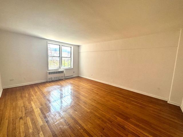 Building Photo - 1 bedroom in Flushing NY 11355