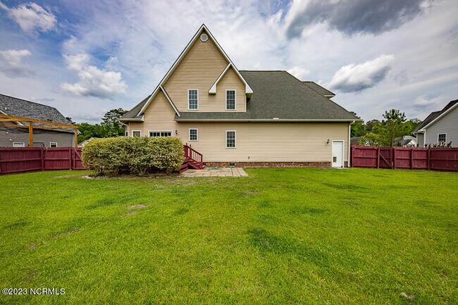 Foto del edificio - 163 Laura Dr