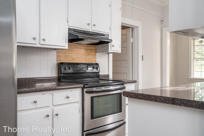 Building Photo - 2 br, 2 bath House - 800 S Howell Street