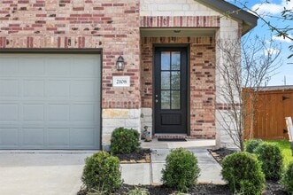 Building Photo - 2108 Sweet Bay Dr