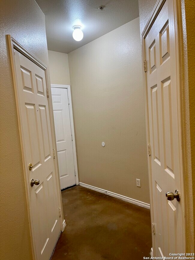 Foto del edificio - 10714 Mathom Landing