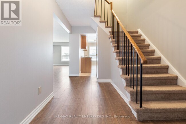 Photo du bâtiment - 1176 Kelsey Ct