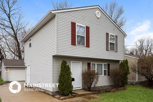 Building Photo - 5908 Suwanee Dr