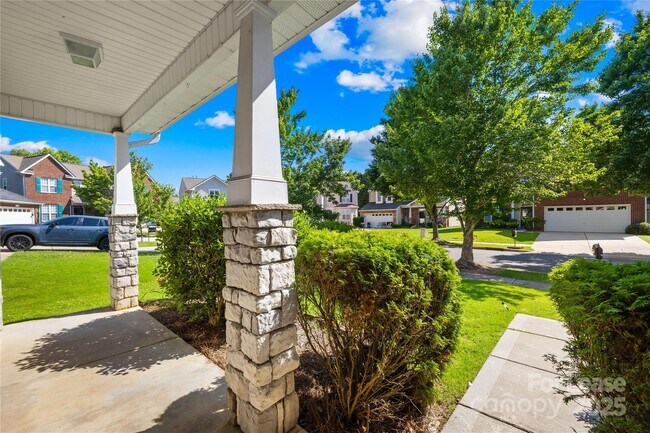 Foto del edificio - 17320 Brightstone Ct