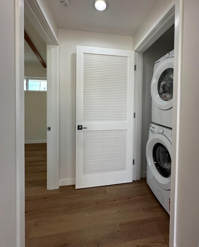 Foto del edificio - 1853 N Ave 53