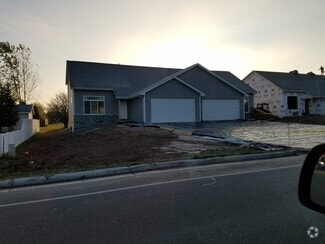 Building Photo - 1343 Moon Ridge Ct