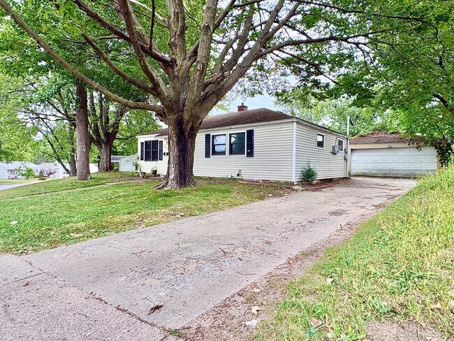 Foto del edificio - 3402 Woldhaven Dr