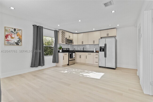 Foto del edificio - 171 W 13th St