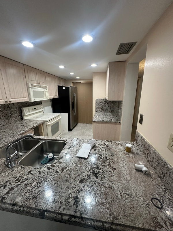 Building Photo - 7625 SW 106th Ave