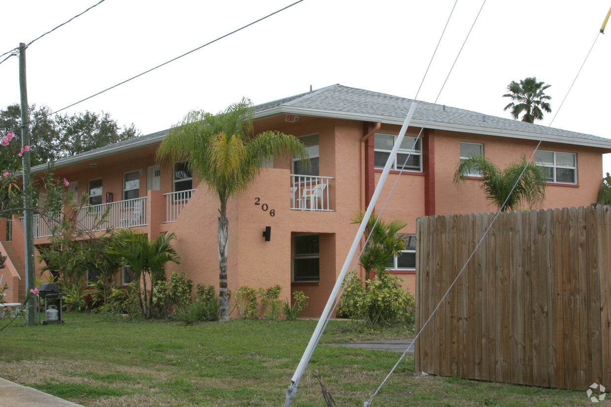 Foto del edificio - Indian Rocks Beach Apartments