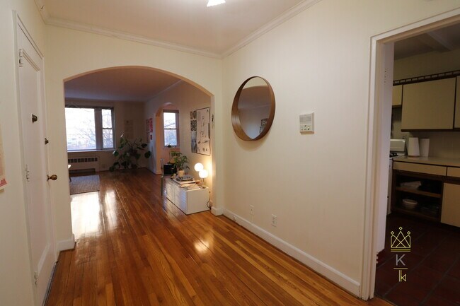Foto del edificio - 1527 Beacon St
