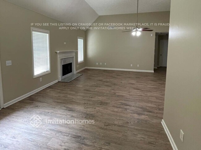 Foto del edificio - 3715 Biltmore Oaks Dr SE