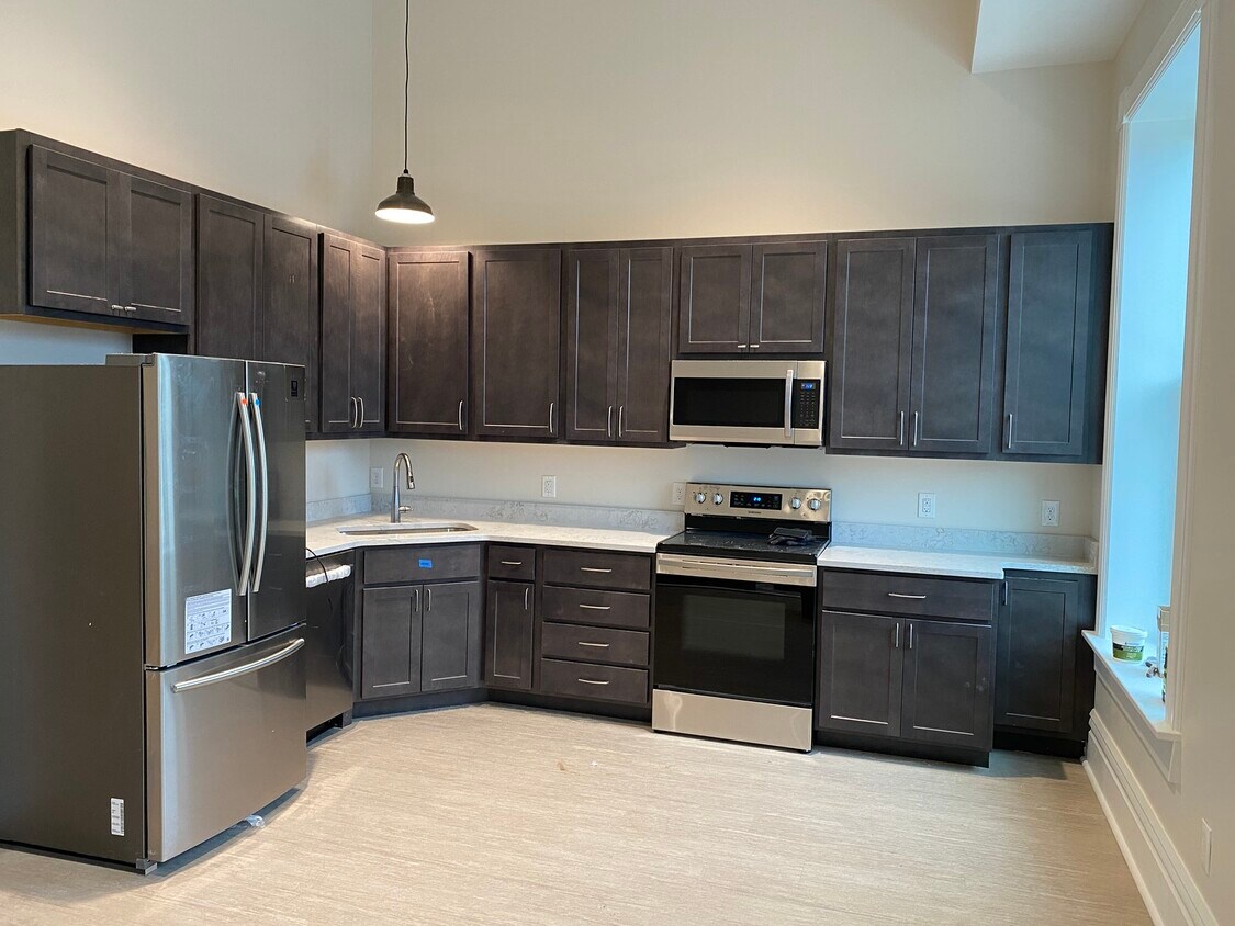 Foto principal - 408 S Superior St
