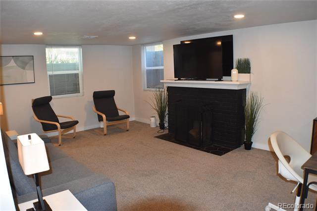 Building Photo - 1134 N Foote Ave