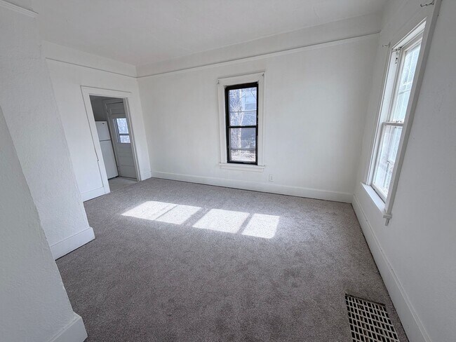 Foto del edificio - 1 bed House for Rent