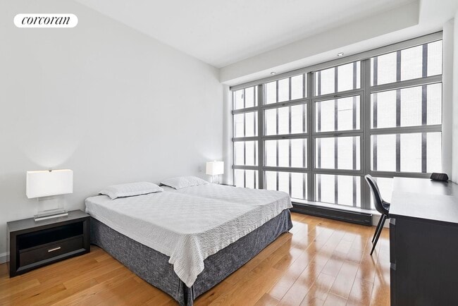 Building Photo - 500 W 53rd St