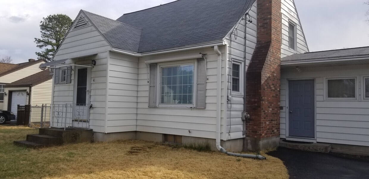 41 Redden Rd, Springfield, MA 01119 House Rental in Springfield, MA