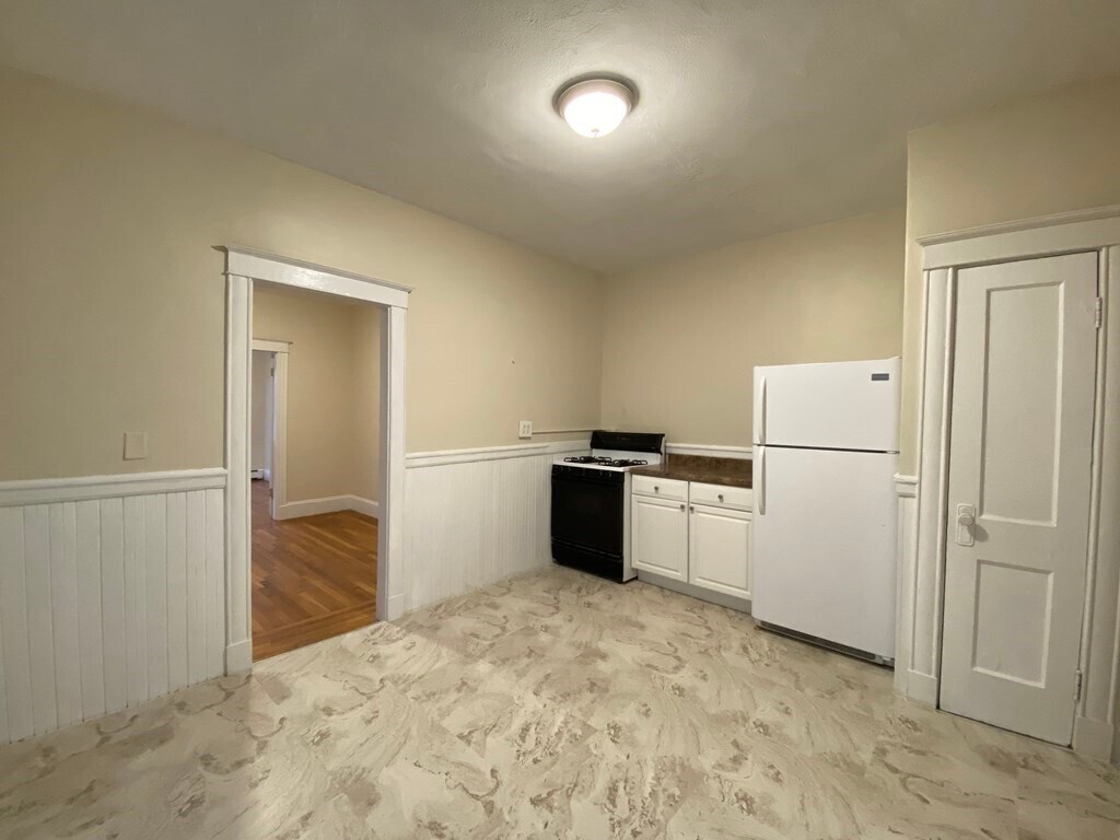 Foto principal - 52 Endicott St
