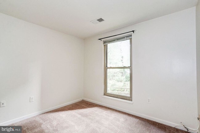 Foto del edificio - 3362 Woodburn Rd