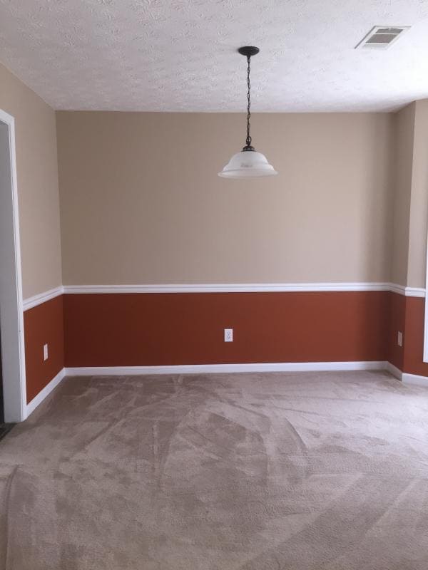 Building Photo - 742 Omega Dr