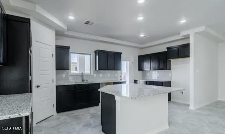 Foto principal - 13417 Coldham St
