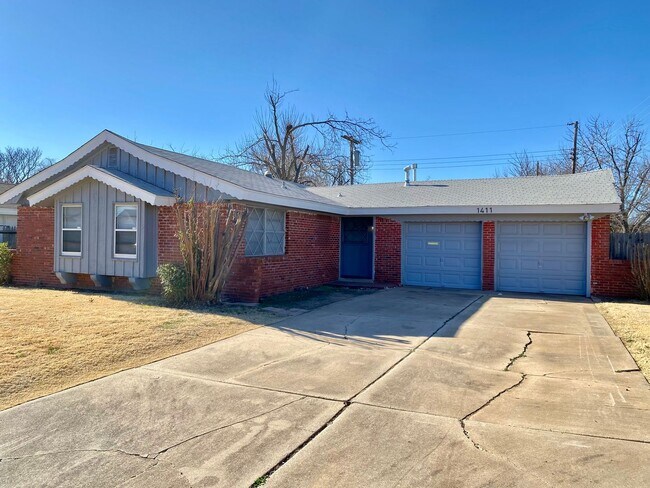 Foto del edificio - Rare 4 Bed, 2.5 Bath Home in Del City