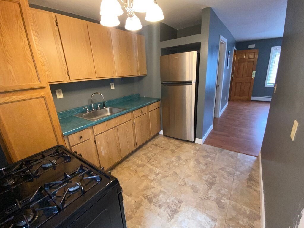 71 Branch St Unit 2, Fall River, MA 02721 Room for Rent in Fall River