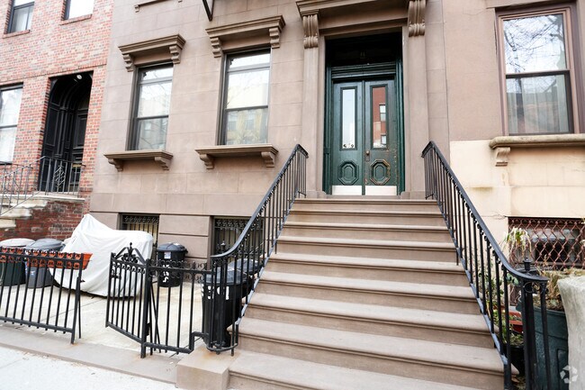 Foto del edificio - 559 Henry St