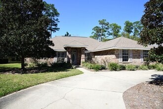 Building Photo - 1402 Ernest Hemingway Dr
