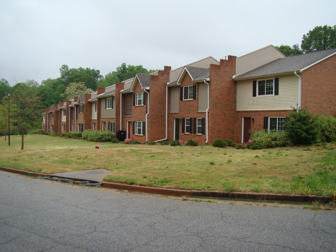 Foto del edificio - 57 McIntosh Pkwy
