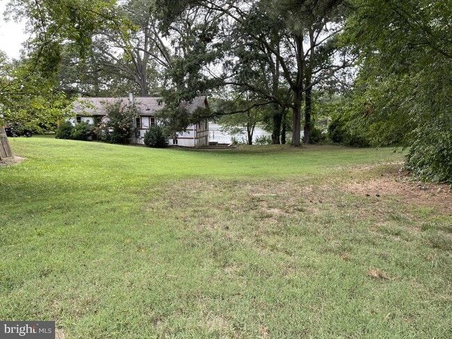 Building Photo - 40166 Rosebud Ln