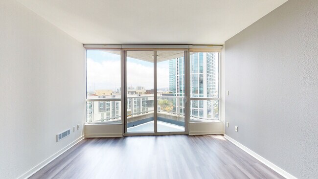 Interior Photo - 388 Beale
