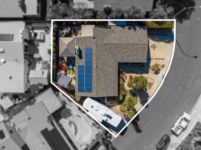 Foto del edificio - 2755 Wyandotte Ave