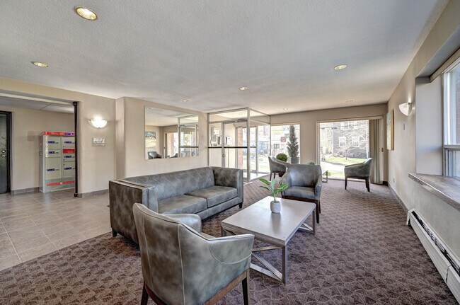 Photo du bâtiment - Parkdale Tower Apartments