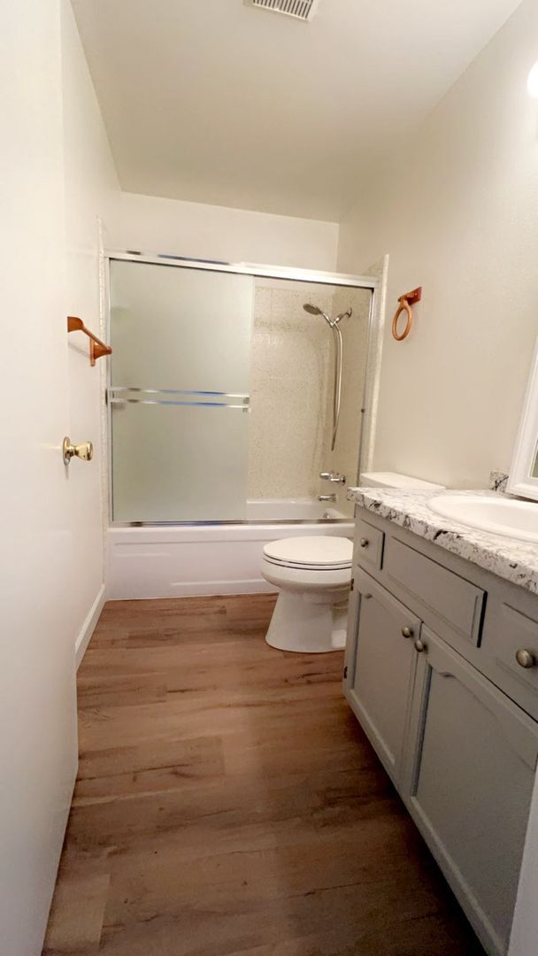 Foto del edificio - 267 W Alexander Ave