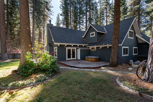 Building Photo - 1094 Tiller - Beautiful Mill Creek Home