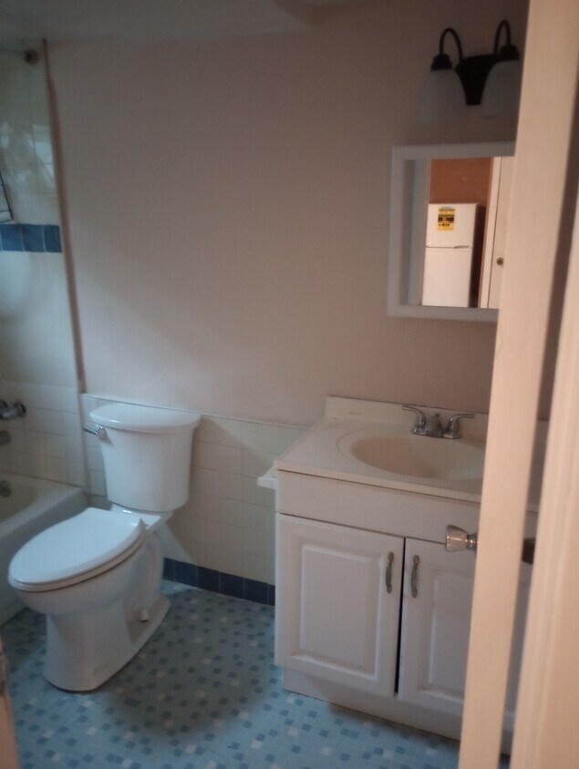 Bathroom - 41 Lindell Ave