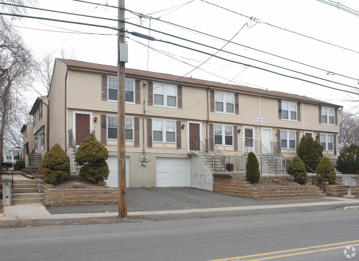 Foto del edificio - 383 W Grand Ave