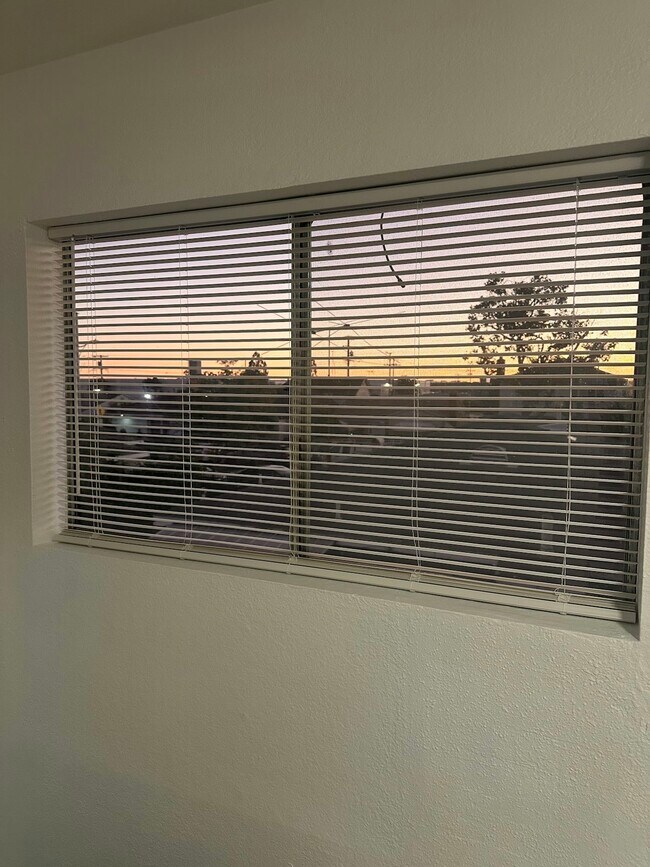 Foto del edificio - 934 1/2 Simmons Avenue, Unit 936