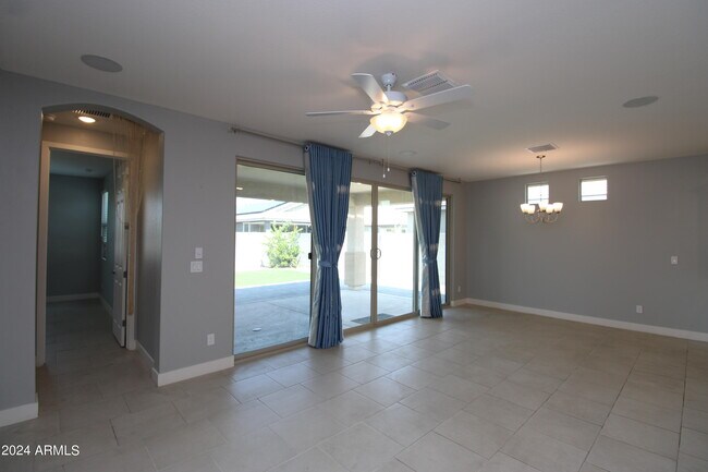 Building Photo - 1126 S 151st Ln