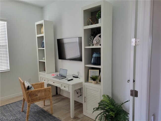 Foto del edificio - 25049 Golden Fern Dr