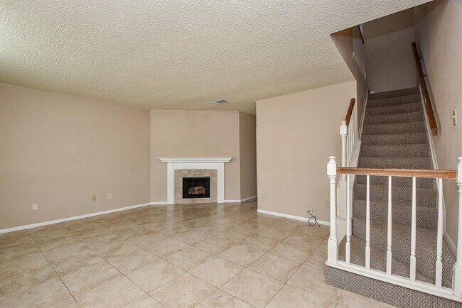 Foto del edificio - 2810 Grants Lake Blvd