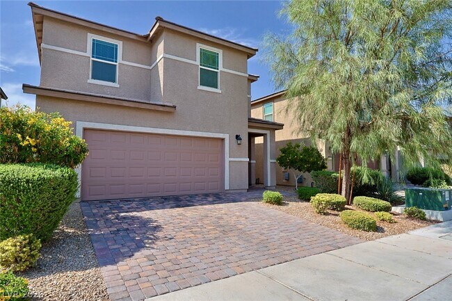 Foto del edificio - 6124 Castle Gardens Ave