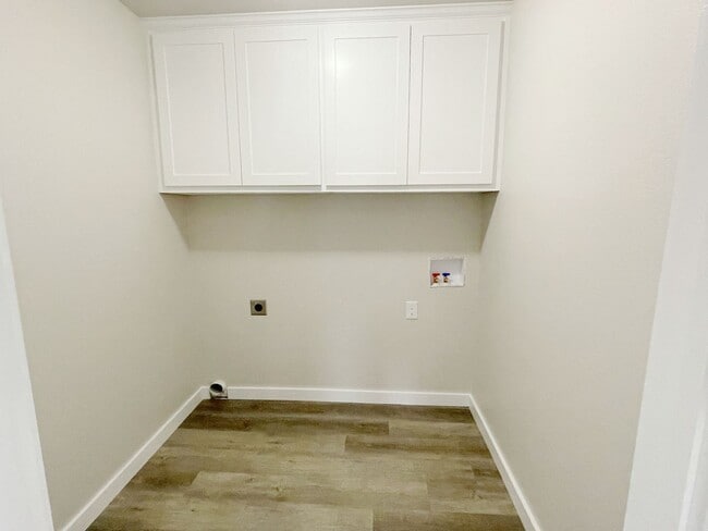 Foto del edificio - Stunning 3bd 2 ba house near 70 Bypass