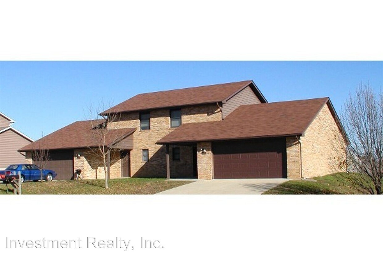 Primary Photo - 725-727 Republic Dr