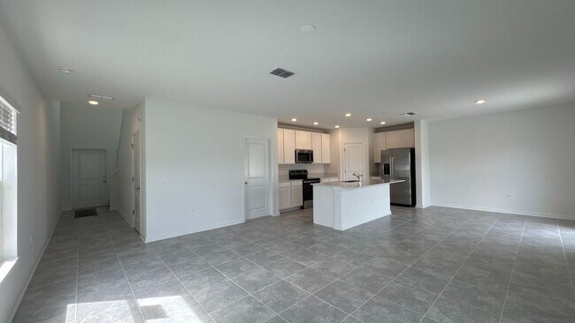 Foto del edificio - 3430 Howell Dr