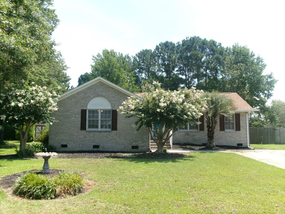 Foto principal - 2 bedroom,2 bath home in Meadowoods commun...