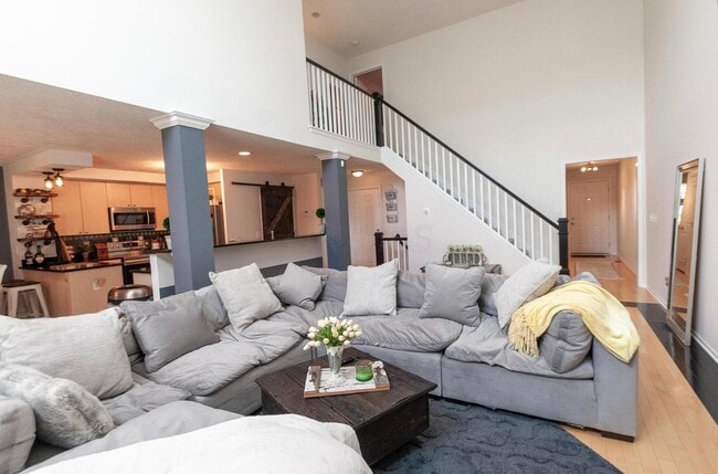 Building Photo - 4706 St Andrews Dr